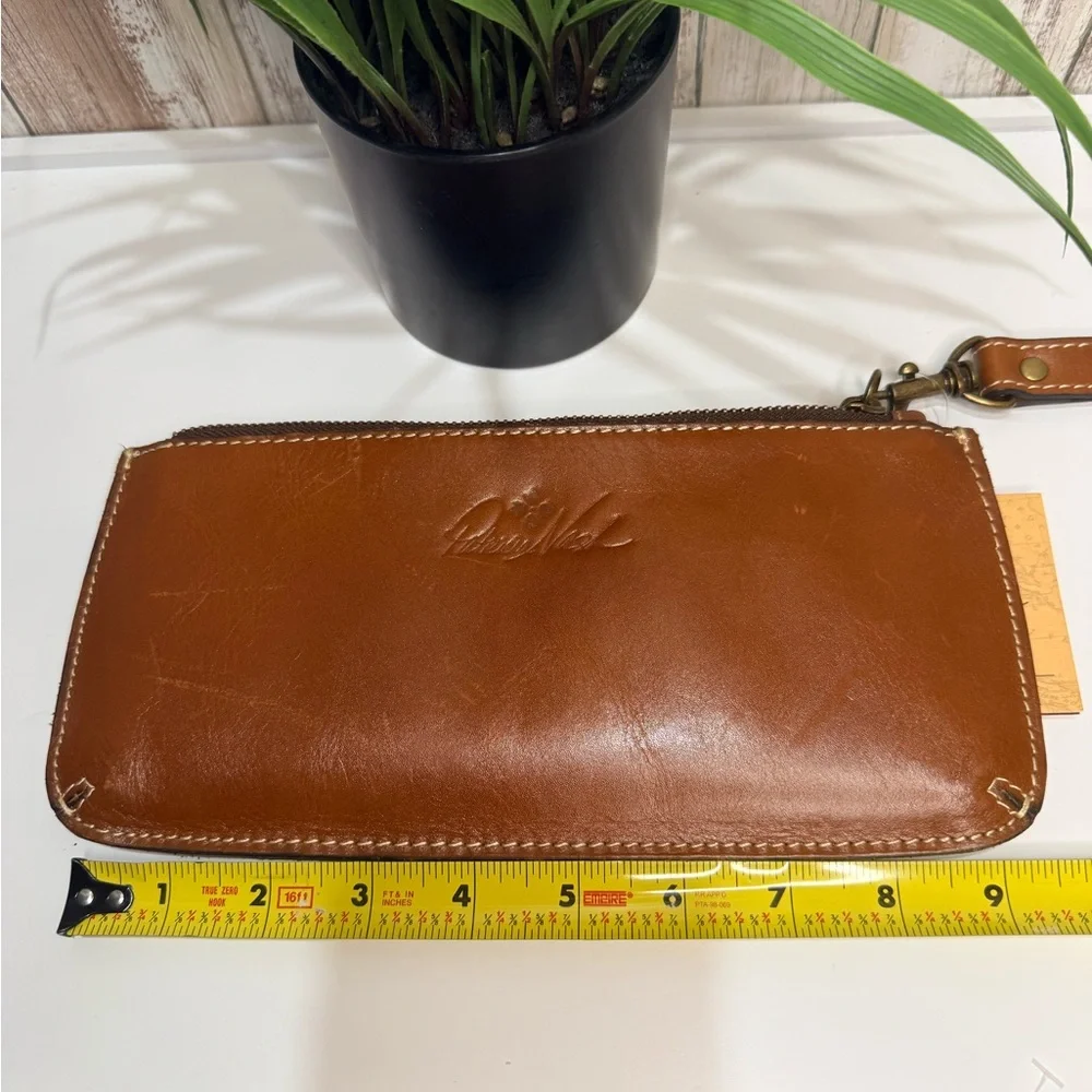 PATRICIA NASH ST CROCE TAN BROWN LEATHER WRISTLET